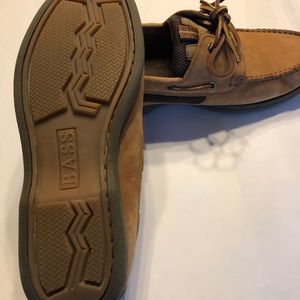 Bass 2 eyelet boat shoes